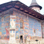 ＦＩＮＥ ＲＯＡＤ（９２） ルーマニアの教会堂を訪ねて（５）  ブゴビナィナ地方　五つの修道院④　ヴォロネツ修道院
