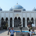 タジキスタン　第２の都市ホジェンドのモスクと中央アジア最大バザール